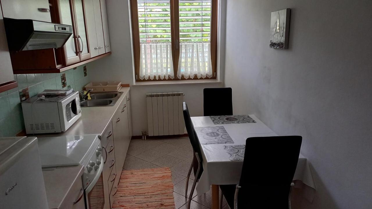 Apartma Nona Roza Zgornje Skofije ภายนอก รูปภาพ